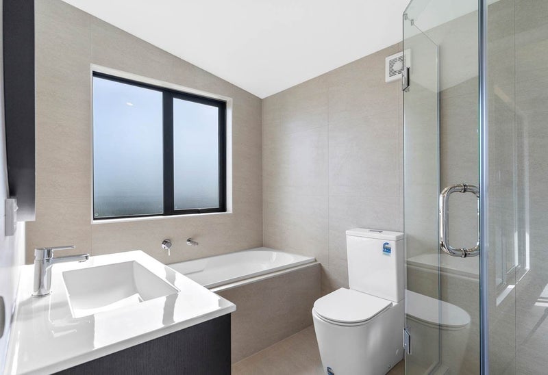 2/64 Pupuke Road, Hillcrest, Auckland - Carousel 5