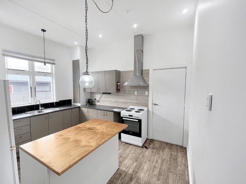 195 Ferguson Street, West End, Palmerston North - Carousel 2