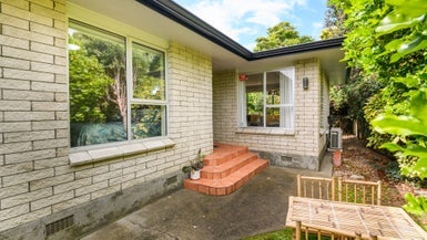 74 Buick Crescent, Awapuni, Palmerston North - Carousel 1