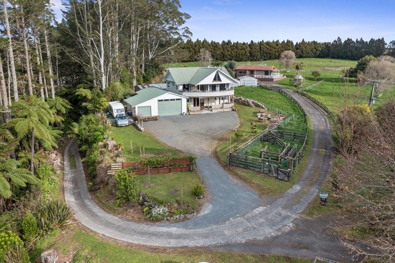 1226A Pyes Pa Road, Pyes Pa, Tauranga - Carousel 1
