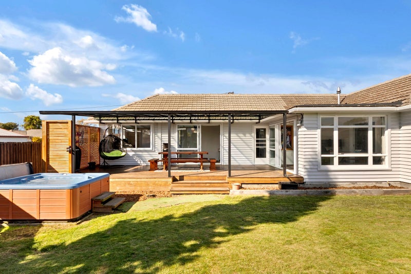 7 Oakhampton Street, Hornby, Christchurch - Carousel 1