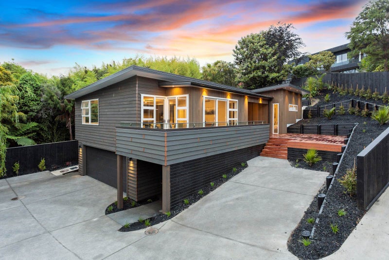 64 Heathcote Road, Castor Bay, Auckland - Carousel 2