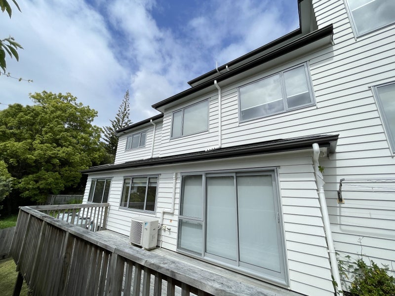 89A Stanley Road, Glenfield, Auckland - Carousel 1