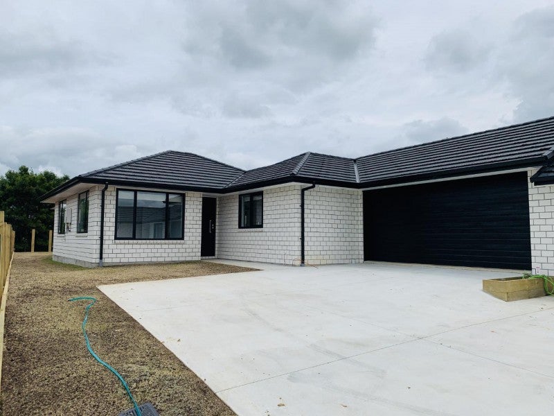 12 Repoiti Court, Rototuna North, Hamilton - Carousel 1