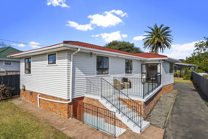 5 Keats Place, Blockhouse Bay, Auckland - Carousel 1