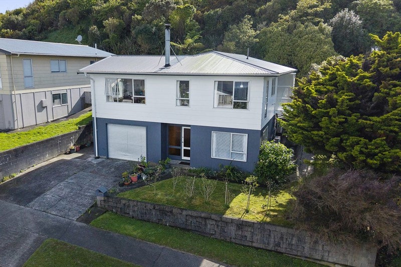 14 Kaitangata Crescent, Kelson, Lower Hutt - Carousel 11