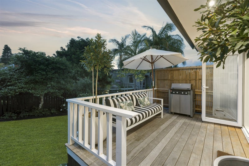 1/34 Clifton Road, Herne Bay, Auckland - Carousel 2