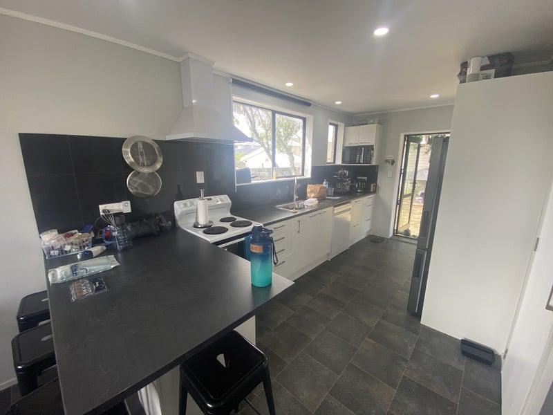 9A Ngaere Avenue, Chartwell, Hamilton - Carousel 2