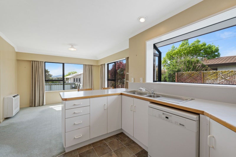 24 Brooklyn Drive, Redwoodtown, Blenheim - Carousel 2