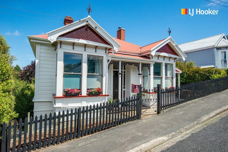 5 Mosgiel Street, Mornington, Dunedin - Carousel 1