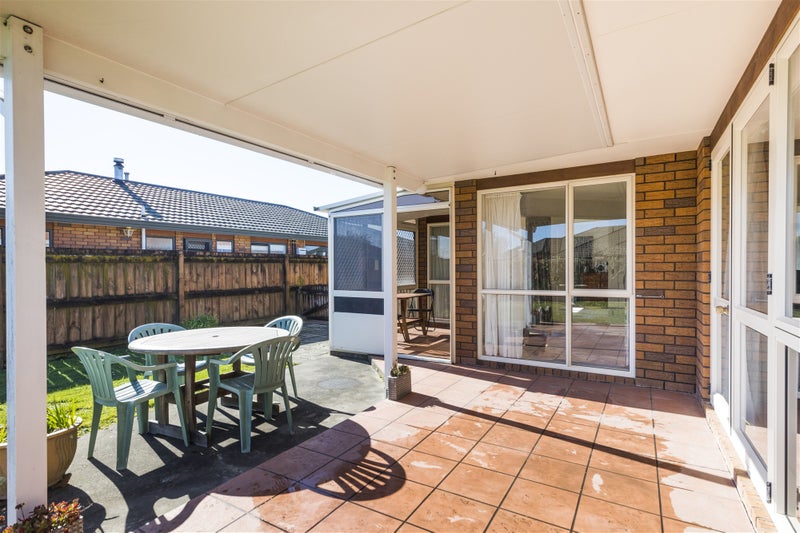 15 Montana Way, Milson, Palmerston North - Carousel 17