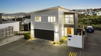 12 Lakshmi Place, Khandallah, Wellington - Carousel 1