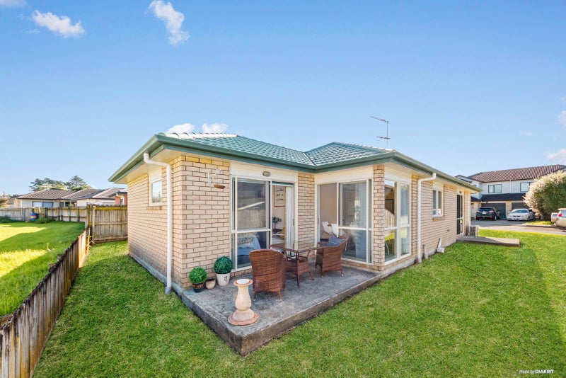 5A Charlenne Close, Ranui, Auckland - Carousel 2