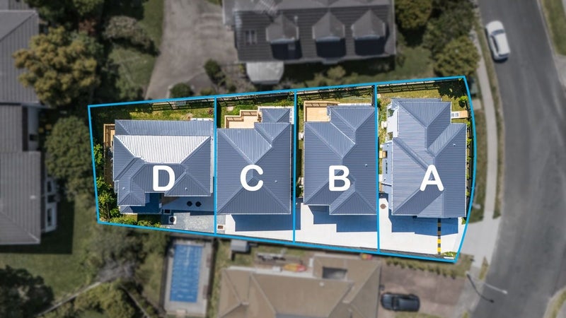 9D Penguin Drive, Murrays Bay, Auckland - Carousel 1