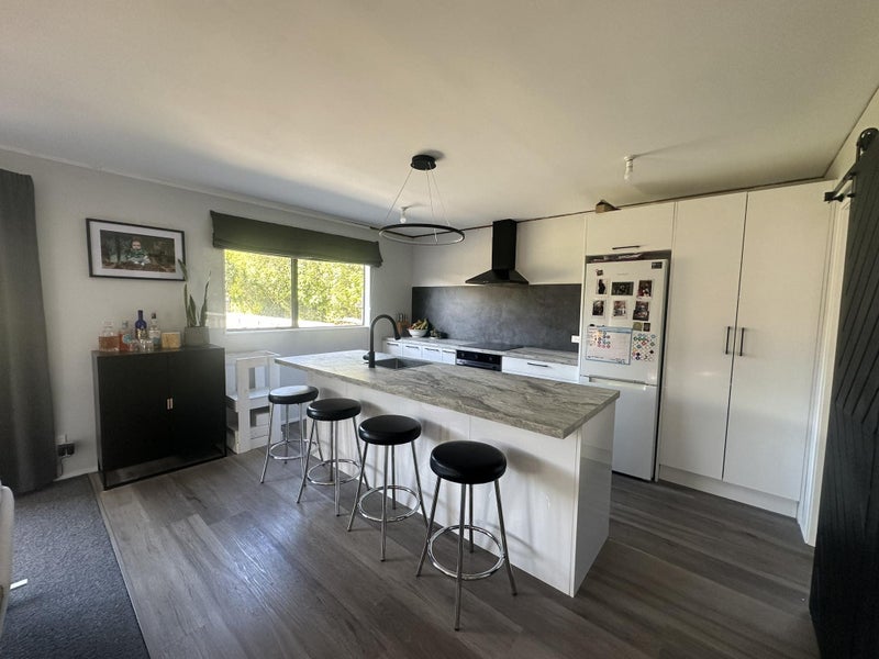 29 Amber Grove, Birchville, Upper Hutt - Carousel 2