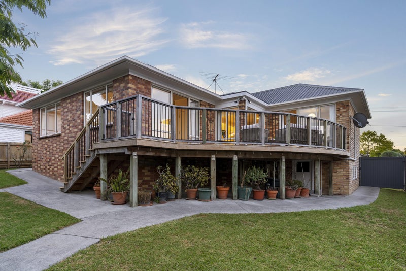 47 Kesteven Avenue, Glendowie, Auckland - Carousel 2