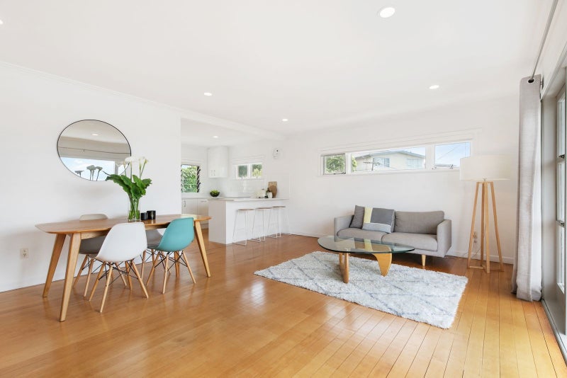 2/205 St Johns Road, Meadowbank, Auckland - Carousel 1