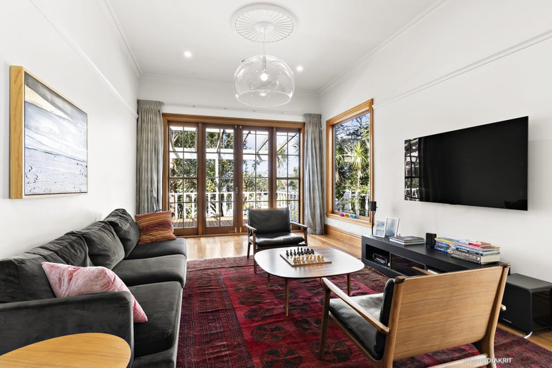 2 Kohima Drive, Khandallah, Wellington - Carousel 2