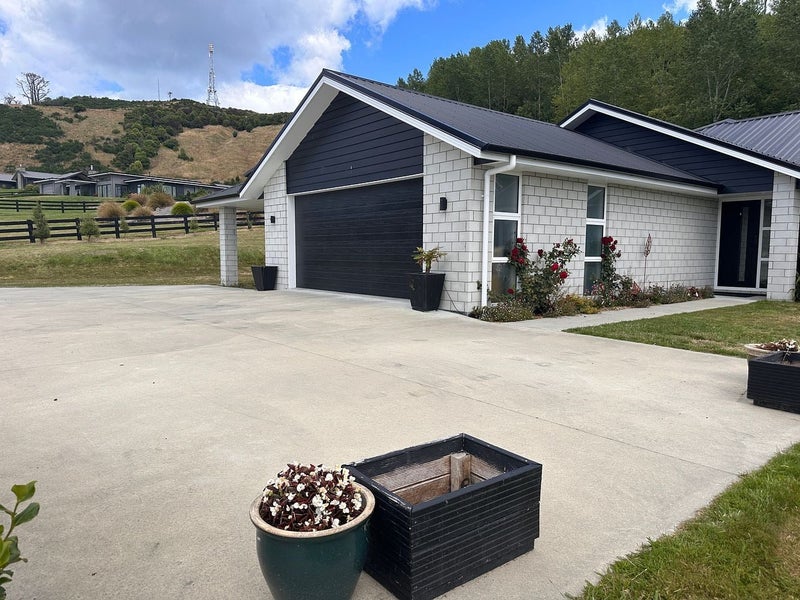 12 Lochinvar Lane, Taupo - Carousel 17