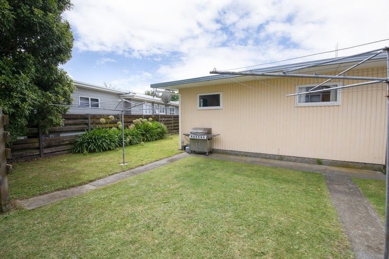 16 Veronica Avenue, Marewa, Napier - Carousel 6