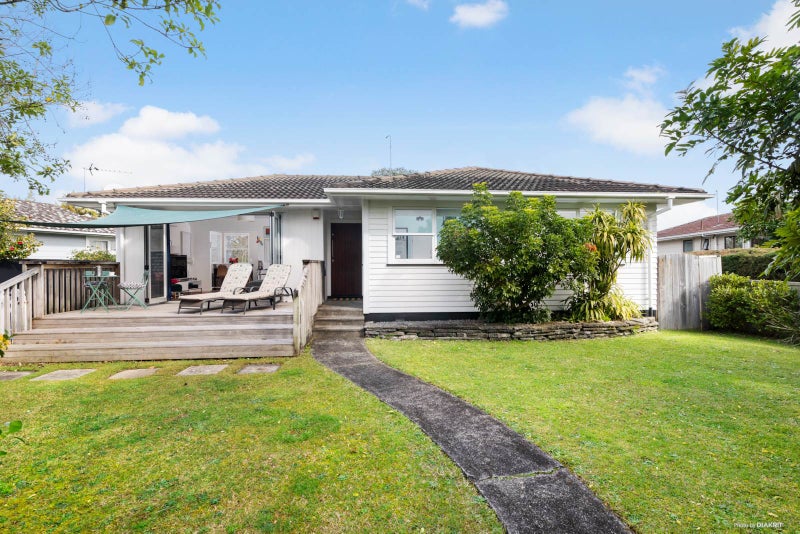 56 Lantana Road, Green Bay, Auckland - Carousel 1
