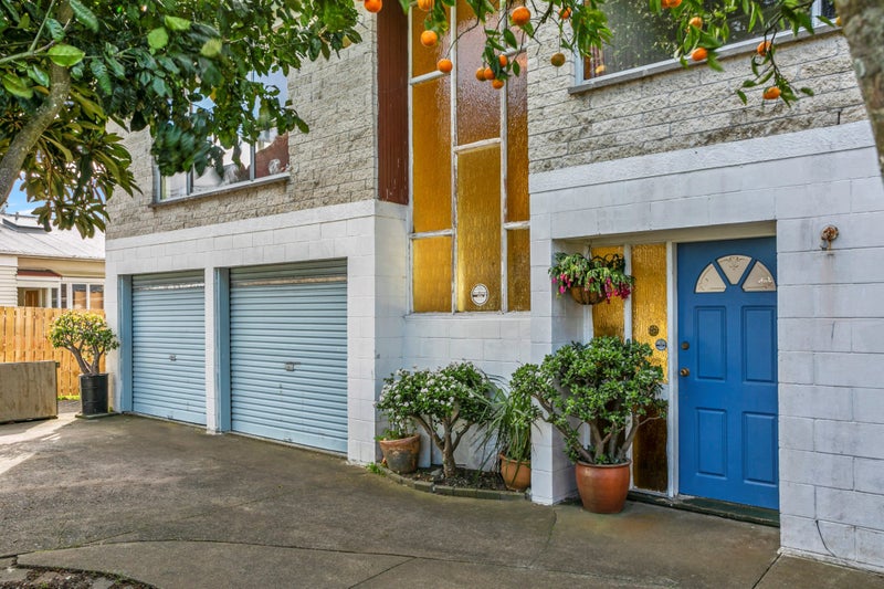 1/2 Roslyn Road, Mount Wellington, Auckland - Carousel 2