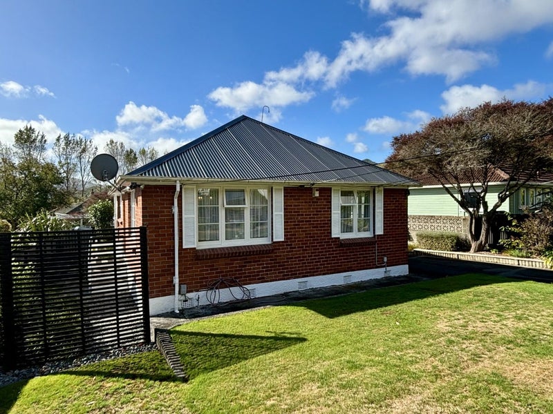 179 Waddington Drive, Naenae, Lower Hutt - Carousel 21