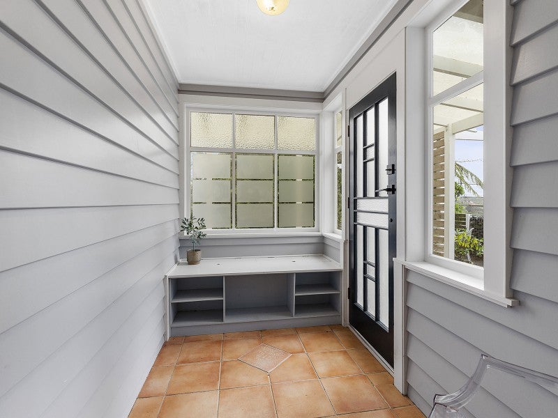 4 Maldive Street, Khandallah, Wellington - Carousel 2