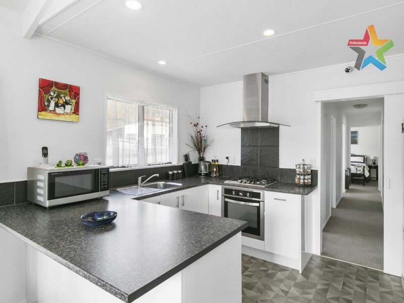 1/16 Kairimu Street, Stokes Valley, Lower Hutt - Carousel 2
