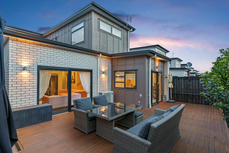 5B McQuoids Road, Flat Bush, Auckland - Carousel 2