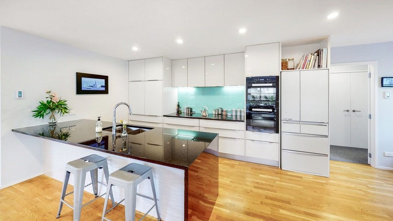 9 Birkhall Grove, Strathmore Park, Wellington - Carousel 2