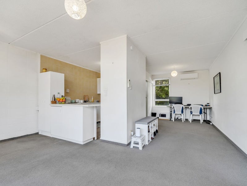 2/18 Carnot Street, Glenholme, Rotorua - Carousel 2