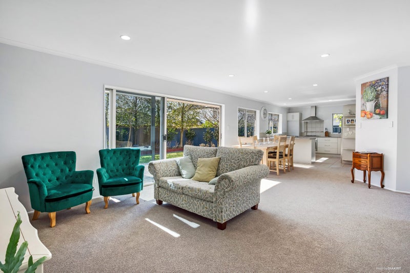 14 Mercury Court, Rototuna North, Hamilton - Carousel 2