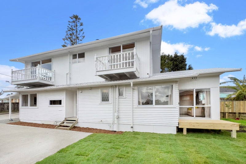 33C Farquhar Road, Glendene, Auckland - Carousel 2