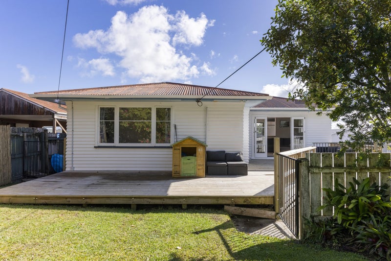 444 Don Buck Road, Massey, Auckland - Carousel 1