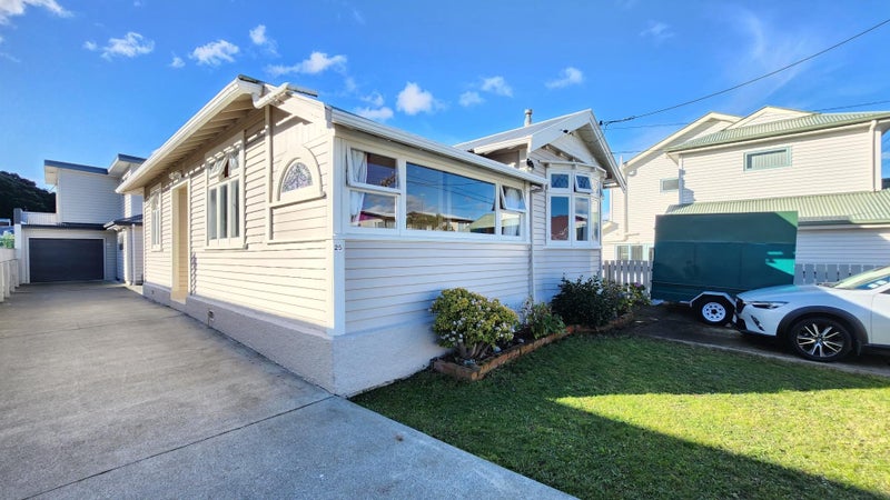 25 Caledonia Street, Miramar, Wellington - Carousel 2