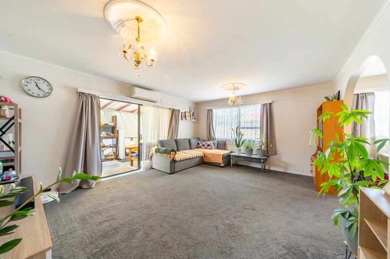 1/2 Watkins Grove, Taita, Lower Hutt - Carousel 1
