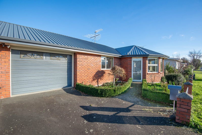 6B Reid Avenue, Mosgiel - Carousel 1