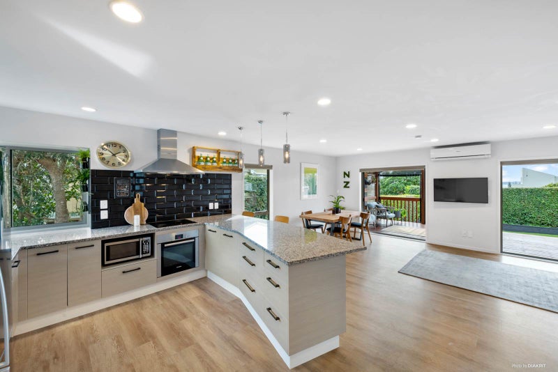 41 Karaka Road, Beachlands, Auckland - Carousel 2