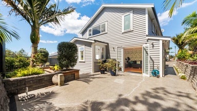 6A Maui Street, New Lynn, Auckland - Carousel 1