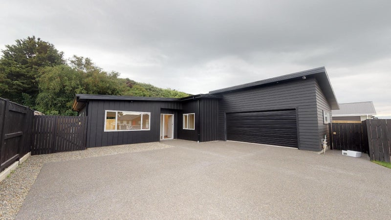 25 Freedom Drive, Kelvin Grove, Palmerston North - Carousel 1