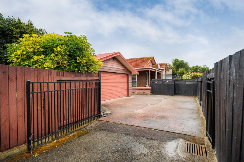 21 Dalfield Place, Highbury, Palmerston North - Carousel 30