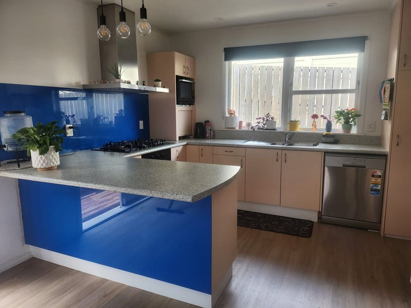 72 Kenmore Street, Newlands, Wellington - Carousel 1