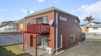 56B Commodore Drive, Lynfield, Auckland - Carousel 1