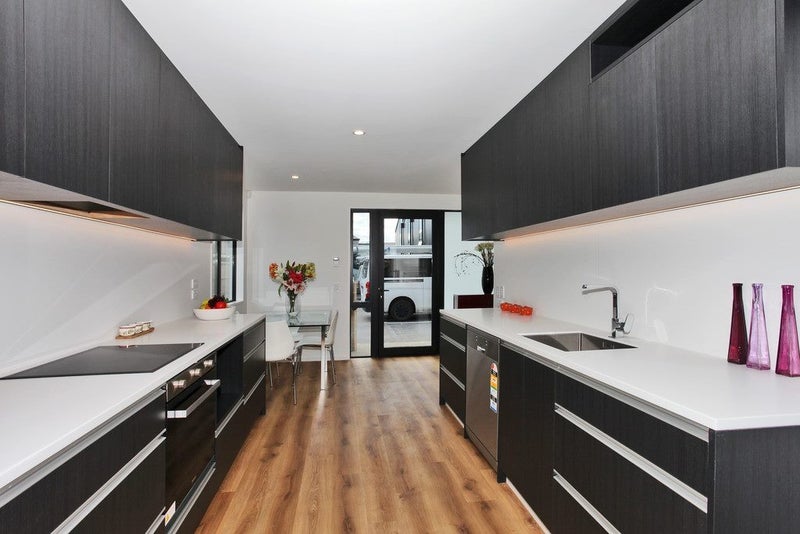 1/61 Osborne Street, Waltham, Christchurch - Carousel 2