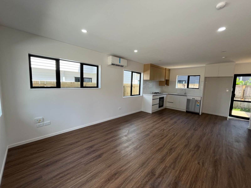 7 Chelburn Crescent, Mangere East, Auckland - Carousel 2