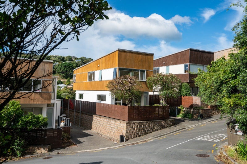 37 Tiketike Way, Brooklyn, Wellington - Carousel 1