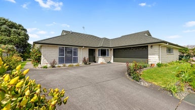 108 Bethlehem Heights, Bethlehem, Tauranga - Carousel 1