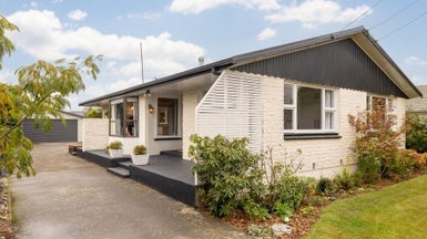 114 Mooray Avenue, Bishopdale, Christchurch - Carousel 1