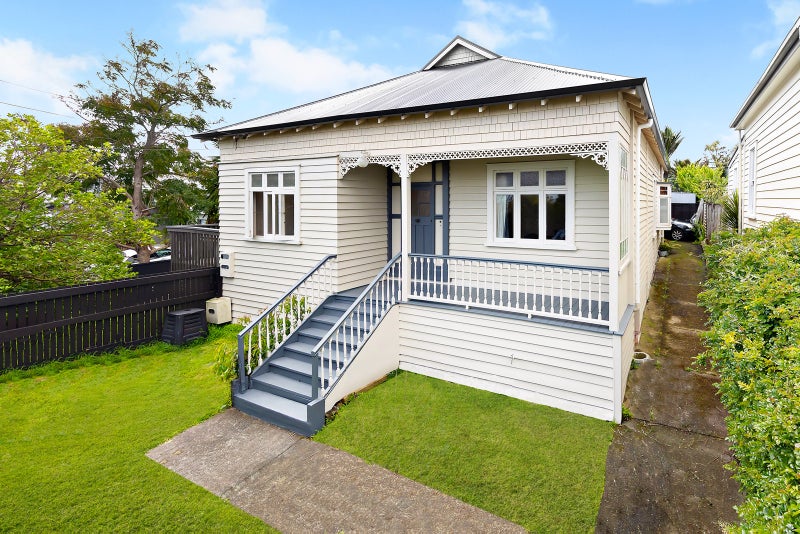 2/27 Mountain View Road, Morningside, Auckland - Carousel 1